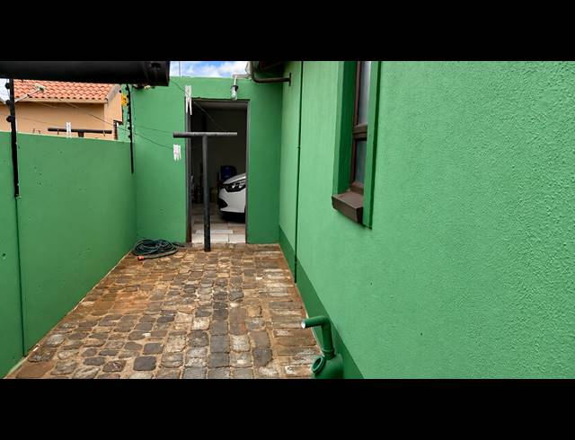 3 BEDROOM HOUSE FOR SALE IN WINDMILL PARK